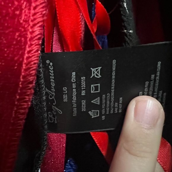 Red Riding Hood Costume - Picture 3 of 3